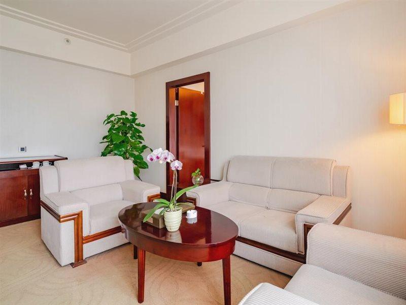 Ramada Chengdu North Hotel Exterior photo