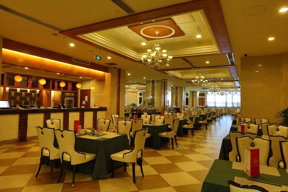 Ramada Chengdu North Hotel Exterior photo