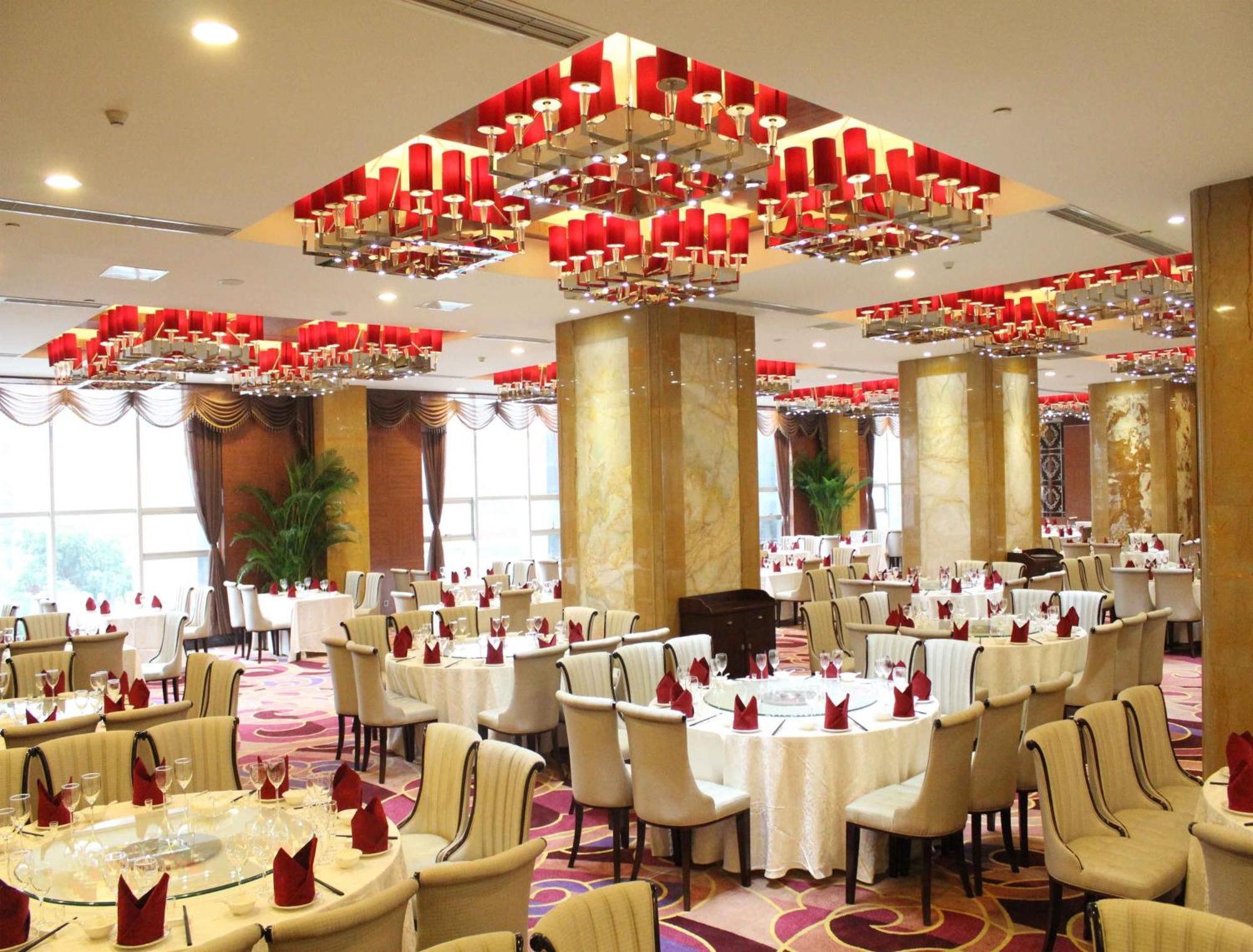 Ramada Chengdu North Hotel Exterior photo